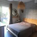 别墅 6 Personnes Au Calme 耶尔