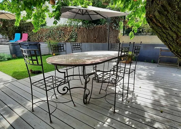 6 Personnes Au Calme Villa